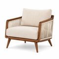 Sillón de madera con cuerda beige