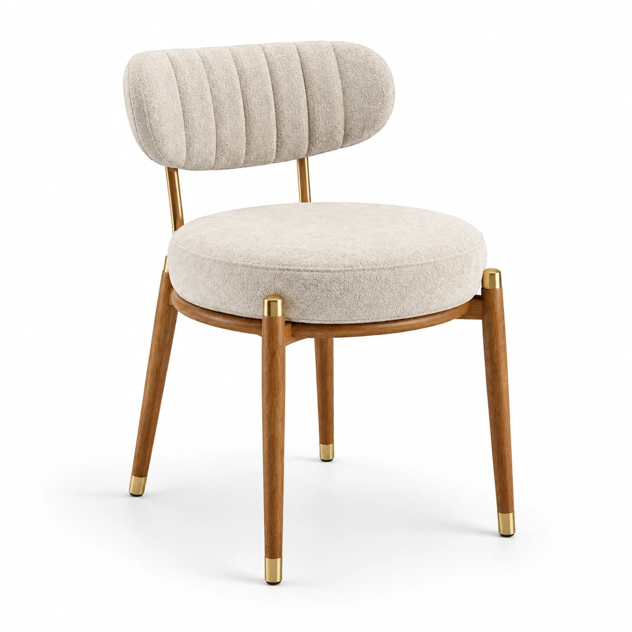 Silla beige con respaldo de tela y patas de madera