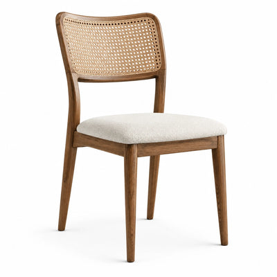 Silla de madera de roble y mimbre con asiento beige